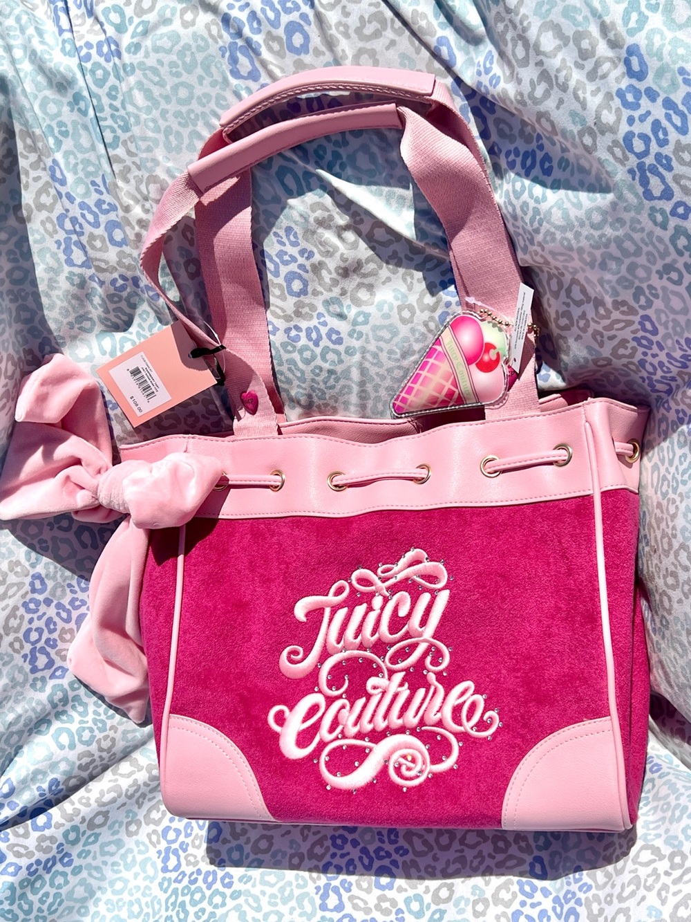 New Pink Juicy Couture Purse Daydreamer Tote Bag NWT Ice Cream Charm Terry Cloth